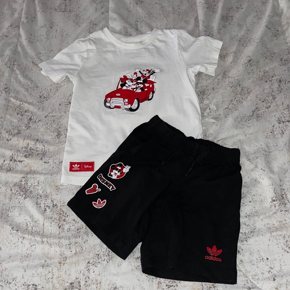 Adidas Toddler Boy Disney Mickey & Friends Set Size 3T